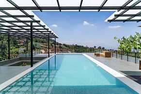 Diamond Hill 10 Br Heated Pool