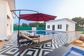 Alaya Stays Krishna Farm With Pool