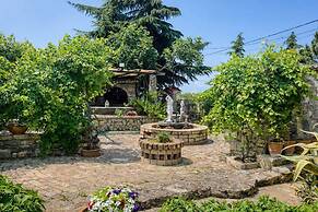 Saltos Village House - Peaceful Poolside Retreat