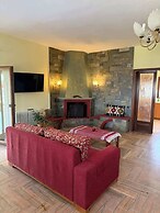 Saltos Village House - Peaceful Poolside Retreat