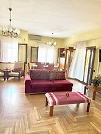 Saltos Village House - Peaceful Poolside Retreat