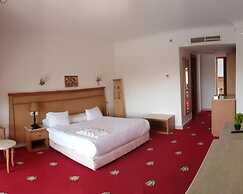 Regency Pyramids Hotel