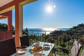 Gallini Sea View