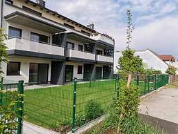 Apartments Thaya