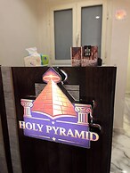View Holy Pyramid Inn