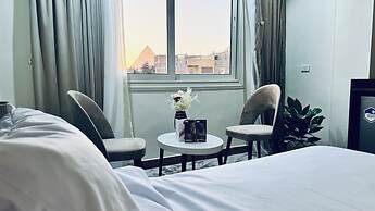 View Holy Pyramid Inn