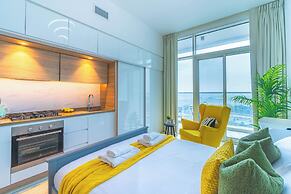 Sky-High Marina Chic