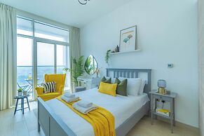 Sky-High Marina Chic