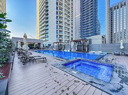 Sky-High Marina Chic