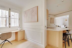 Elegant A/C Apt 2br/6p - Paris 17th/monceau