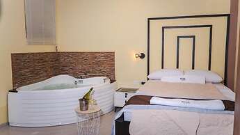 Mak Suites Apart Hotel