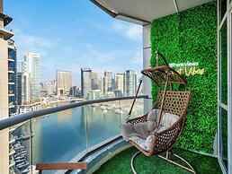 Luxury Waterfront View with Ain Dubai