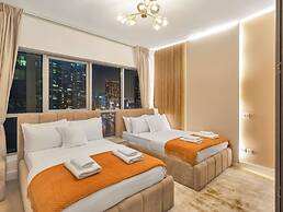 Luxury Waterfront View with Ain Dubai