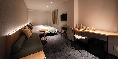 R Hotel Namba East