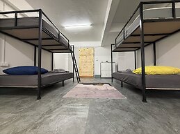 Hee Pee hostel