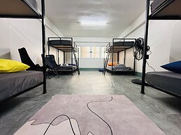 Hee Pee hostel