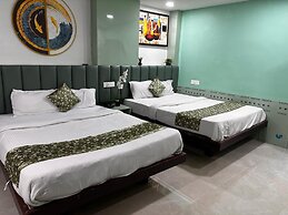 Stayvilla Royal