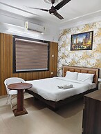 Stayvilla Royal