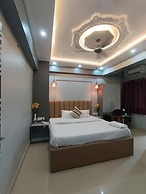 Stayvilla Royal