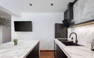 Glyfada Lux Olive Suites - Aura & Glow