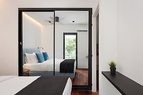 Glyfada Lux Olive Suites - Aura & Glow