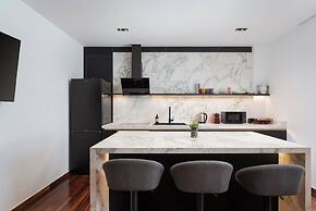 Glyfada Lux Olive Suites - Aura & Glow