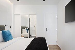 Glyfada Lux Olive Suites - Aura & Glow