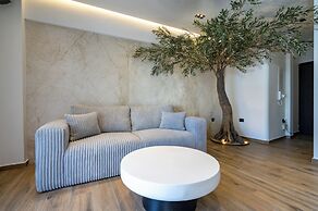Glyfada Lux Olive Suites - Aura & Glow