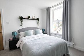 Central 4 bed Home in Ecclesall Near Peaks