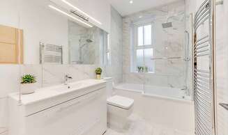 Central 4 bed Home in Ecclesall Near Peaks