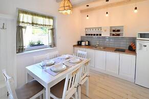 Large Holiday Homes With Fireplace and Garden