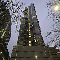 Deluxe 2BR apt Excellent Location Cityviews & Pool