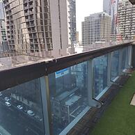 Deluxe 2BR apt Excellent Location Cityviews & Pool