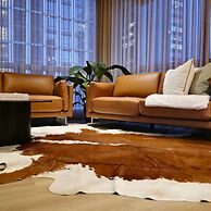 Deluxe 2BR apt Excellent Location Cityviews & Pool