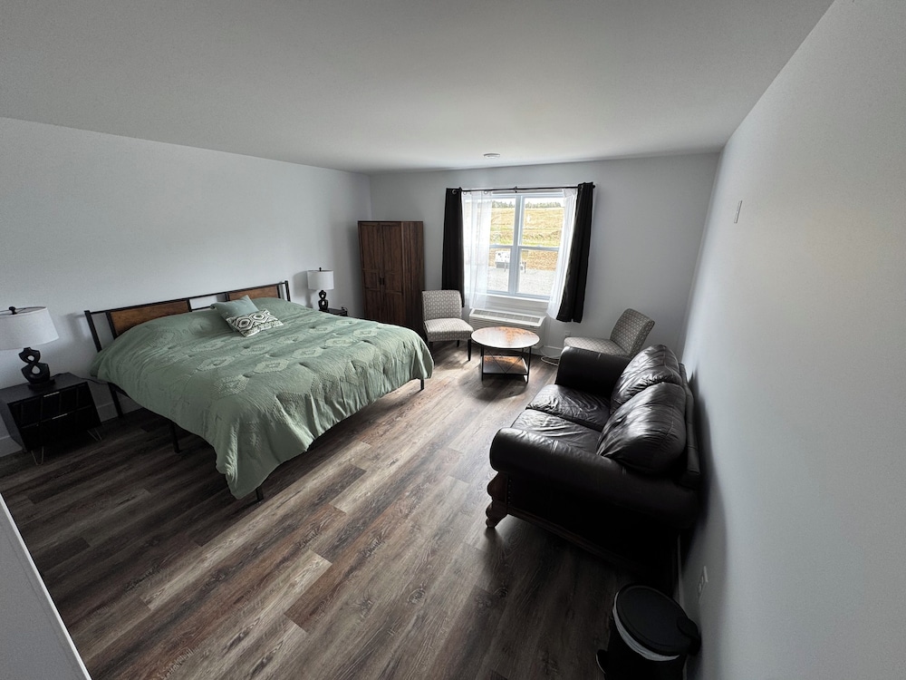Room-red Farm Inn - Room 12