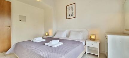Bungalow White Apartment