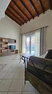 Bungalow White Apartment