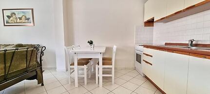 Bungalow White Apartment