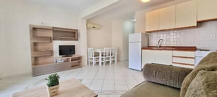 Bungalow White Apartment