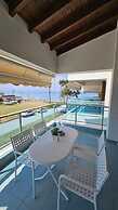 Bungalow White Apartment