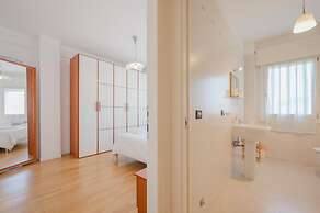 Poppy's Flat -10 min from Venice & Wi-Fi