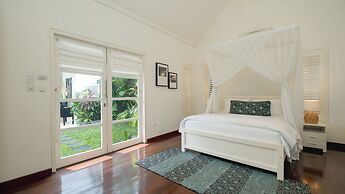 Villa Merta Sari 10 by Villa Finder