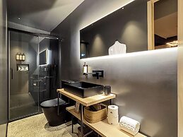 Coeo Despertar Signature Apartments