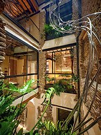 Coeo Despertar Signature Apartments