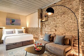 Coeo Despertar Signature Apartments