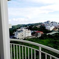 Cozy Studio Condo With Stunning Tagaytay Views