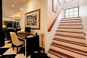 Villa Viola | 7 BR Brand New Fully Staffed Villa