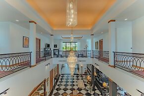 Villa Viola | 7 BR Brand New Fully Staffed Villa