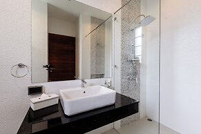 Villa Viola | 7 BR Brand New Fully Staffed Villa