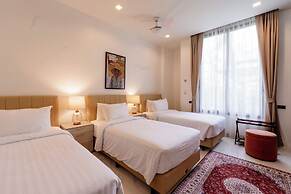 Villa Viola | 7 BR Brand New Fully Staffed Villa